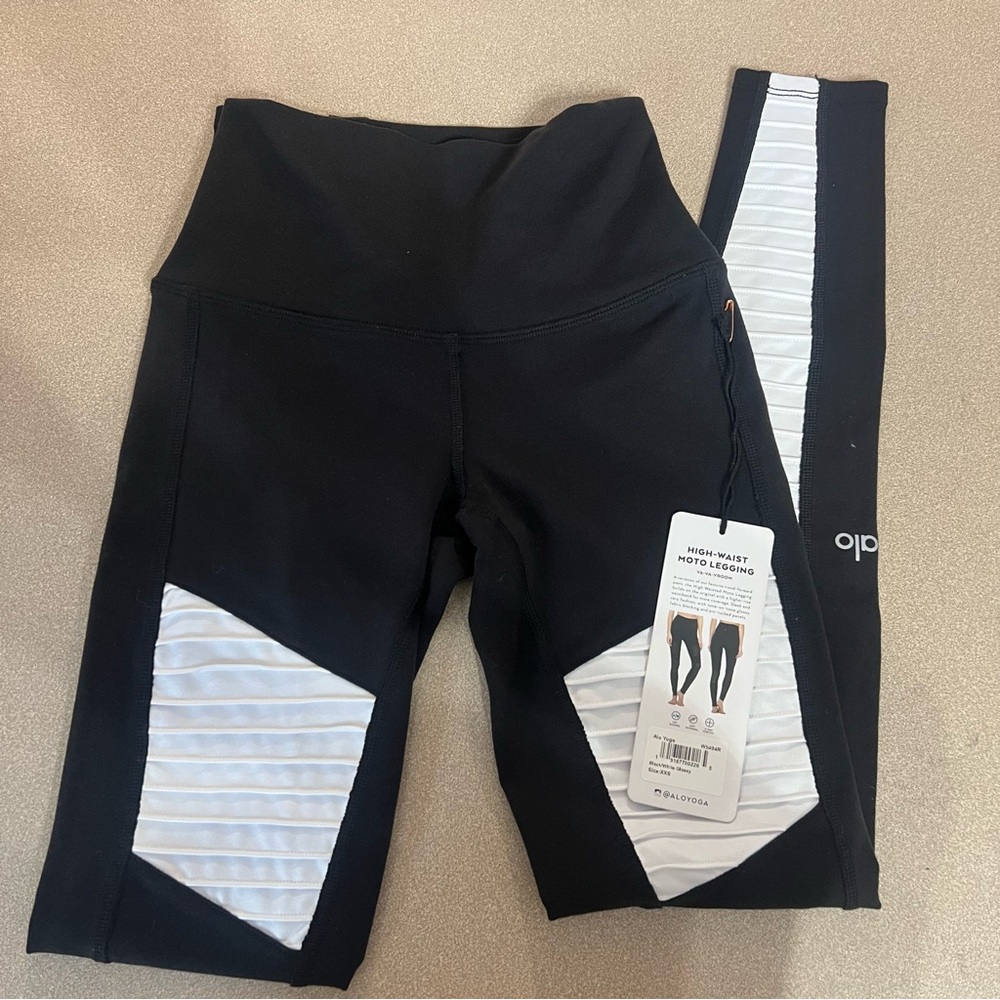 Black and White Alo Leggings